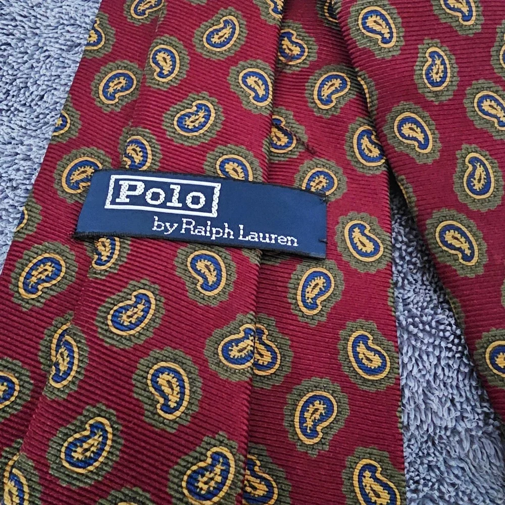 Polo Ralph Lauren Mens Silk Tie Burgundy Red Paisley Medallion Hand Made Necktie